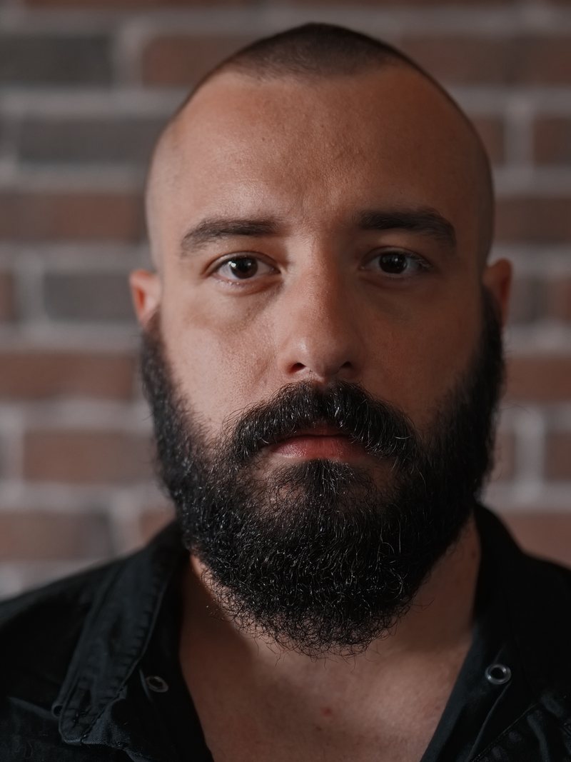 Portrait de Nicolas Barette, monteur vidéo